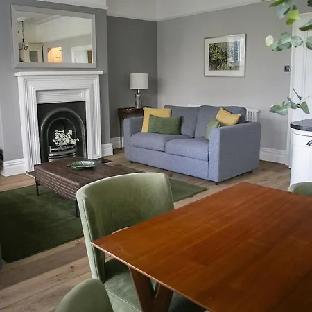 Harlow 2, Deluxe 2 Bedroom